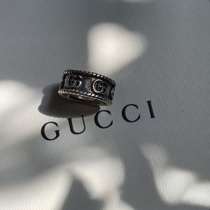 Gucci silver ring